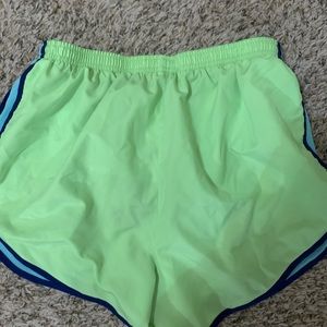 Womens Nike Shorts - Large